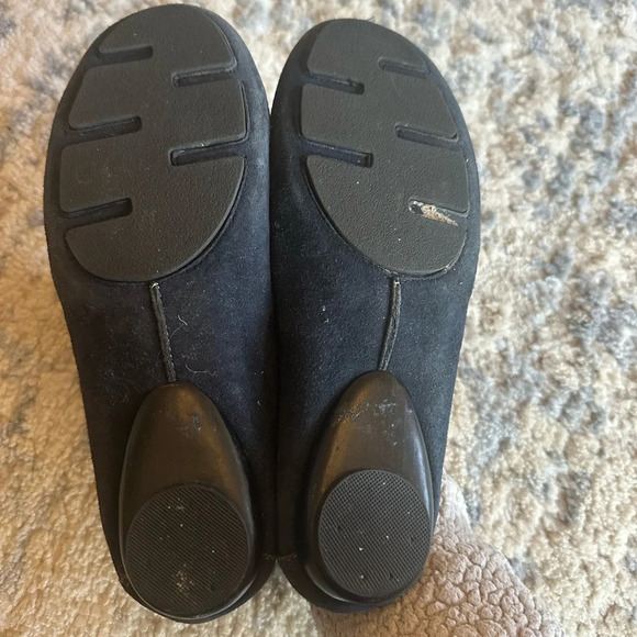 Me Too Navy Suede Moccasin Flats with Green Velvet Bow Detail Women’s Size 7 - Picture 7 of 7